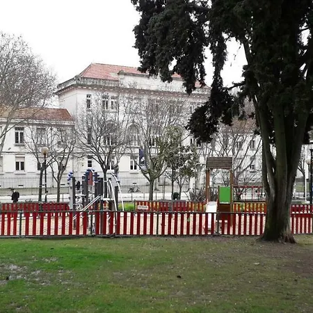 Calmo, Seguro E Confortavel No Centro De Апартаменти Лісабон