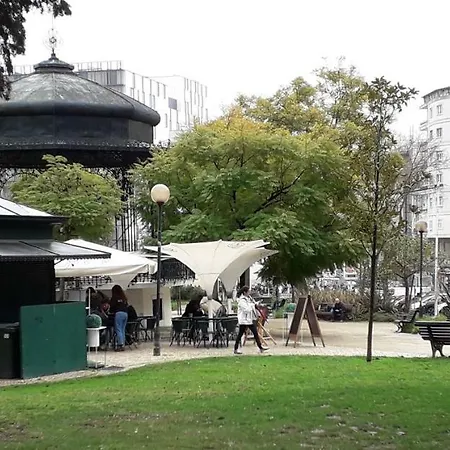 Апартаменти Calmo, Seguro E Confortavel No Centro De